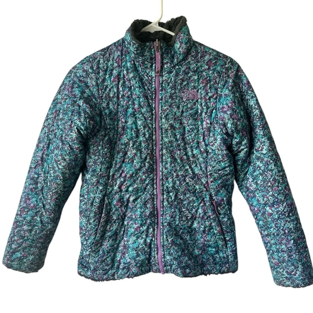 North Face Girls’ Reversible Mossbud Swirl Jacket Large